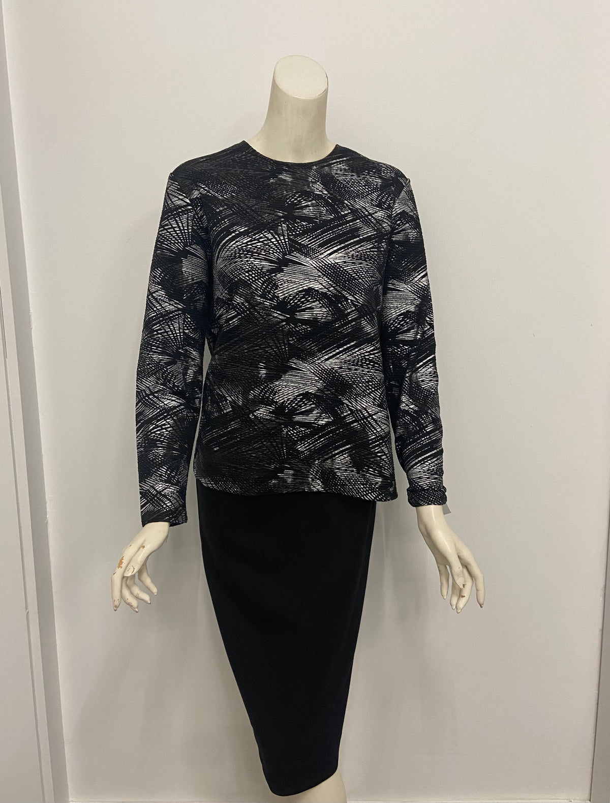 Black Silver Crinkle Top