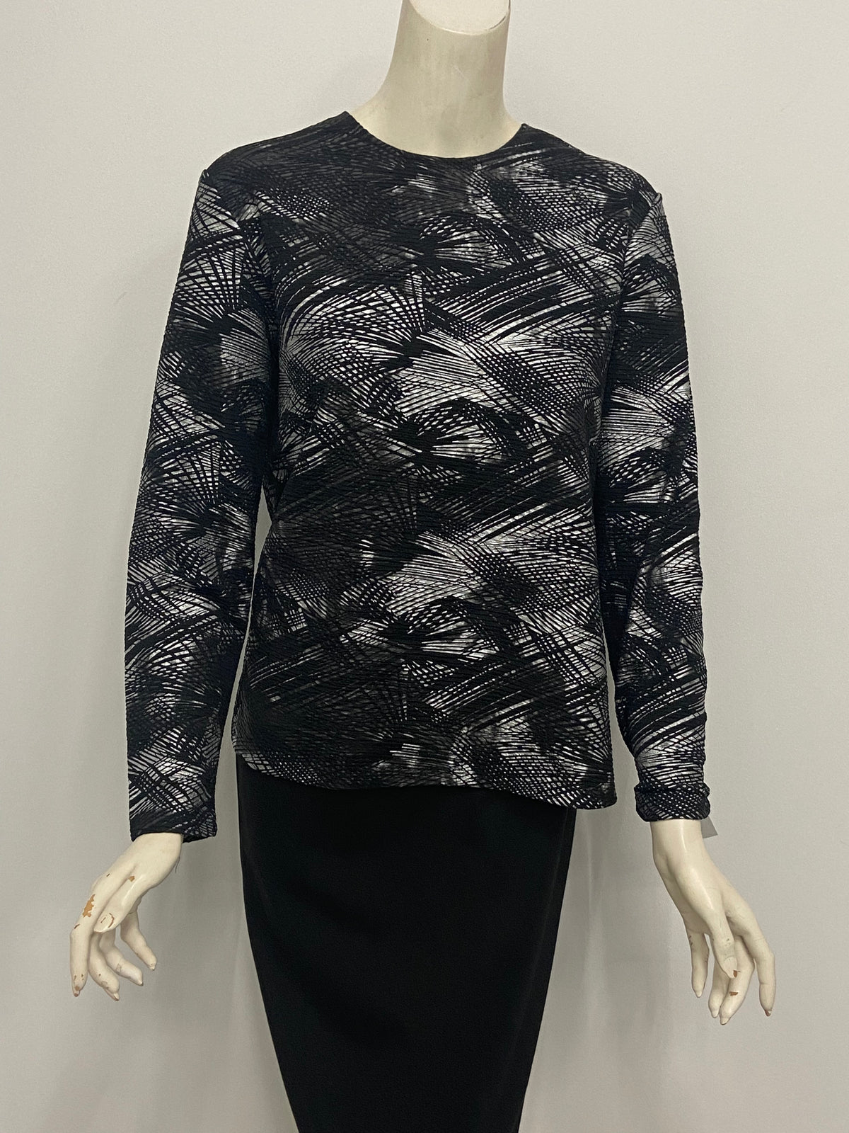 Black Silver Crinkle Top